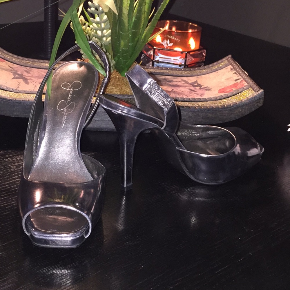Chrome Jessica Simpson Pumps